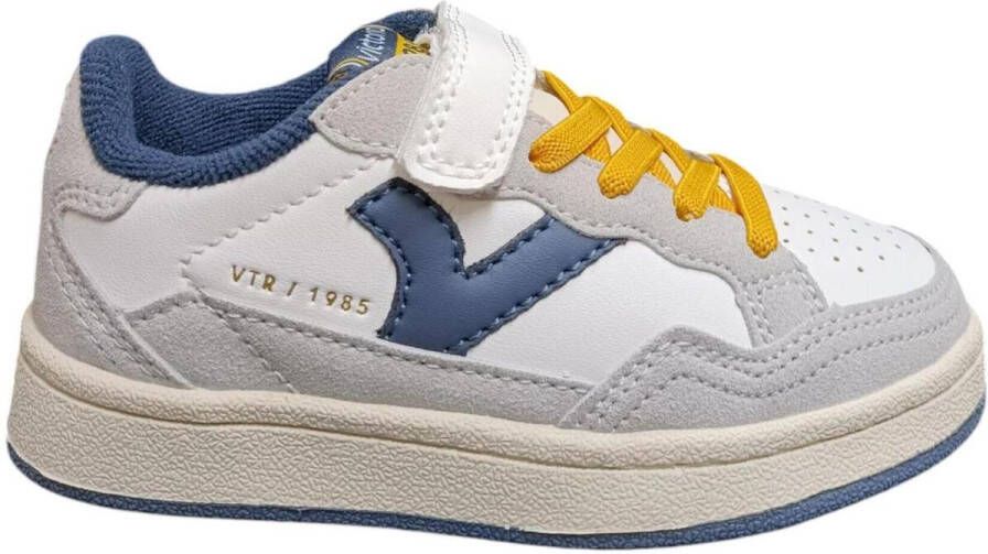 Victoria Lage Sneakers SMASH