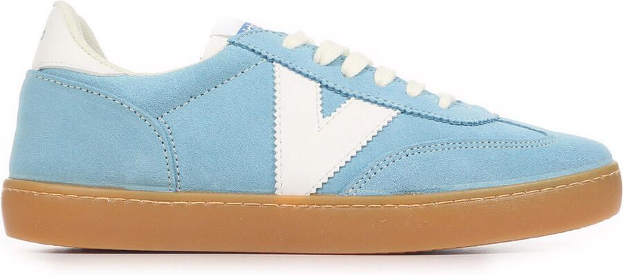 Victoria Lage Sneakers Berlin