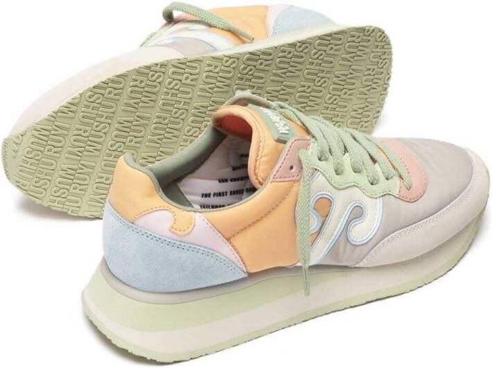 Wushu Ruyi Sneakers