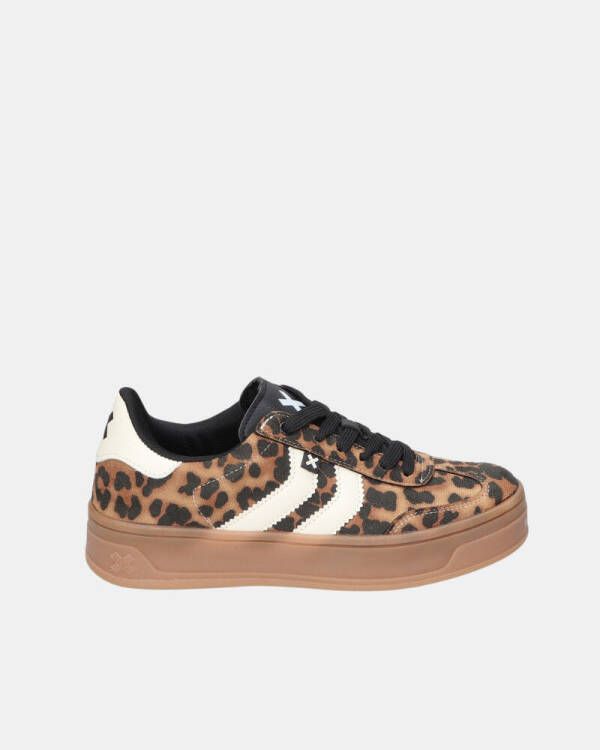 XTI Lage Sneakers 144584
