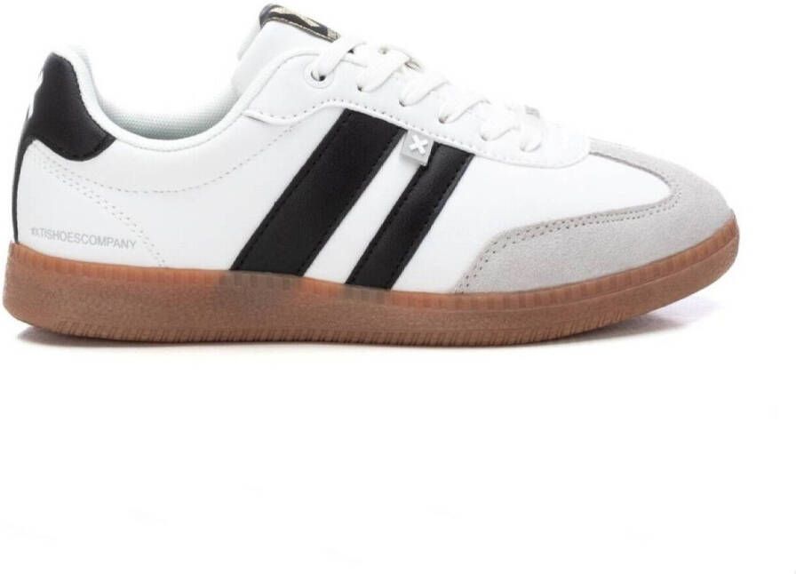 XTI Lage Sneakers 38413