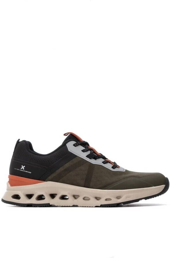 XTI Lage Sneakers 38434