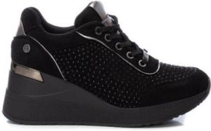 XTI Sneakers