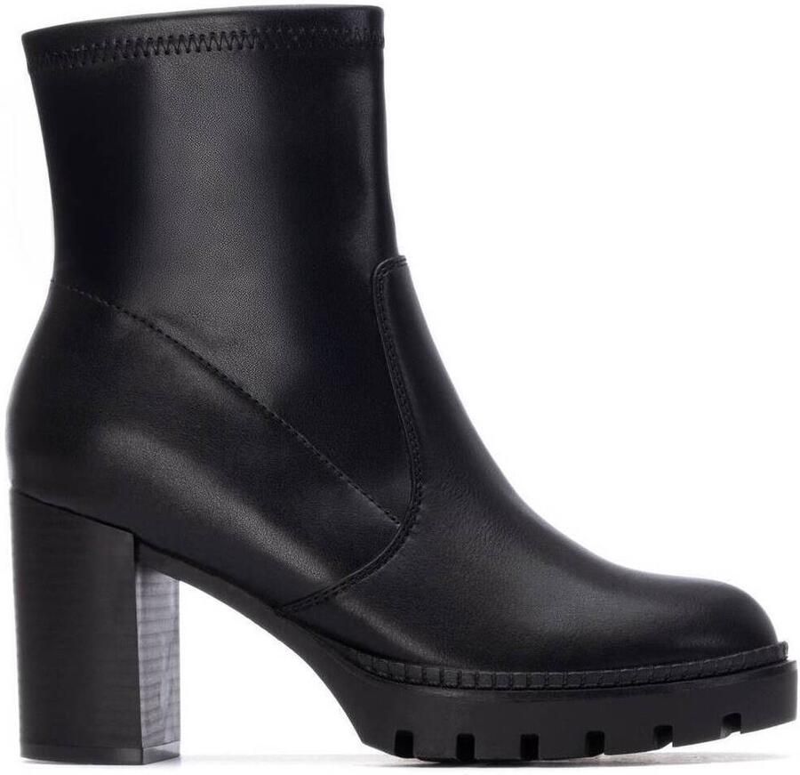 XTI Enkellaarzen 14452501