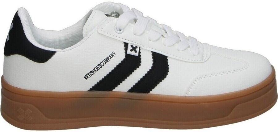 XTI Lage Sneakers 117327