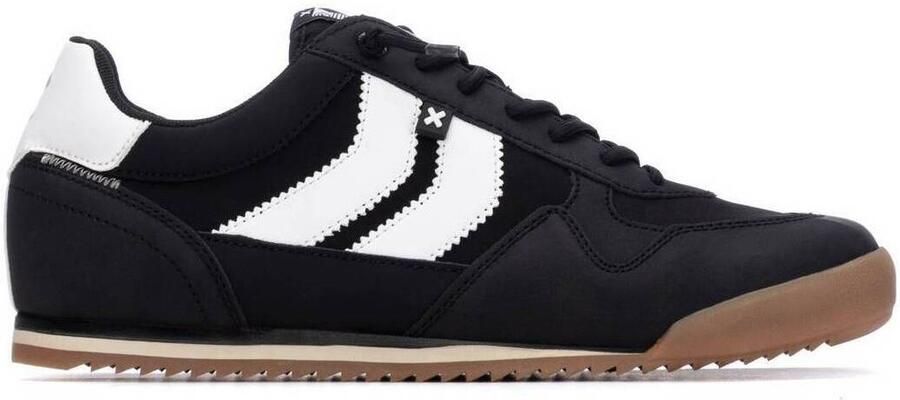 XTI Lage Sneakers 14434703