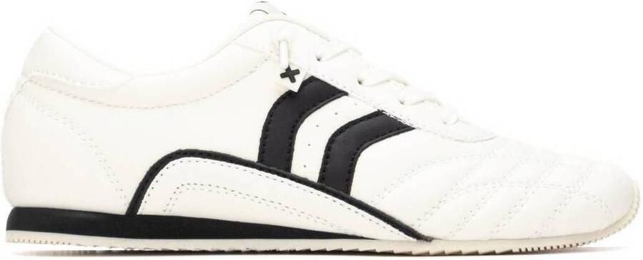 XTI Lage Sneakers 14460603