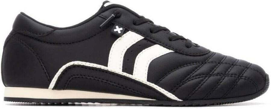 XTI Lage Sneakers 14460604