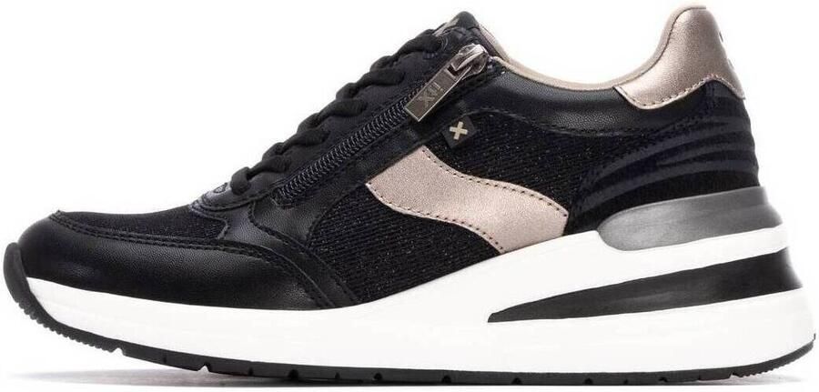 XTI Lage Sneakers 14462903