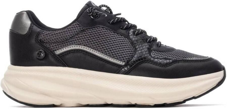 XTI Lage Sneakers 14468602