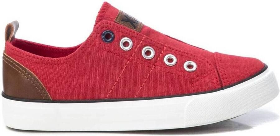 XTI Sneakers 05744601