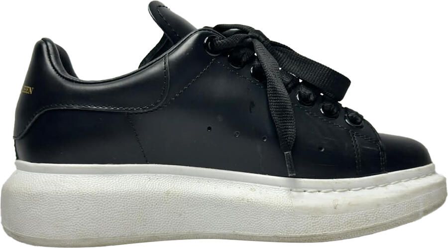 Alexander McQueen Pre-owned Alexander McQueen Vergrote Sneakers in Zwart Kalfsleer