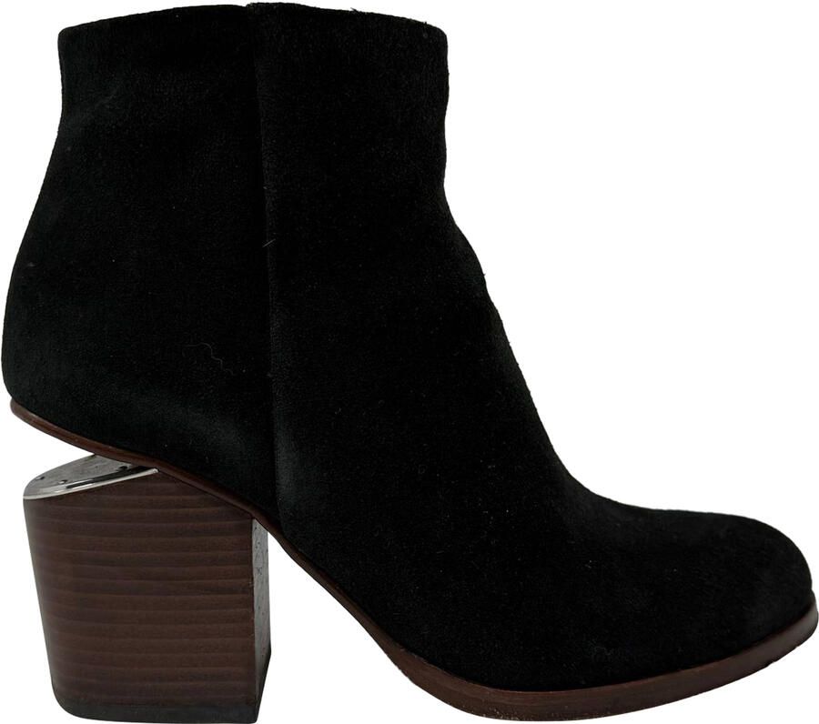 Alexander Wang Pre-owned Alexander Wang Gabi Enkellaarsjes in Zwart Suède