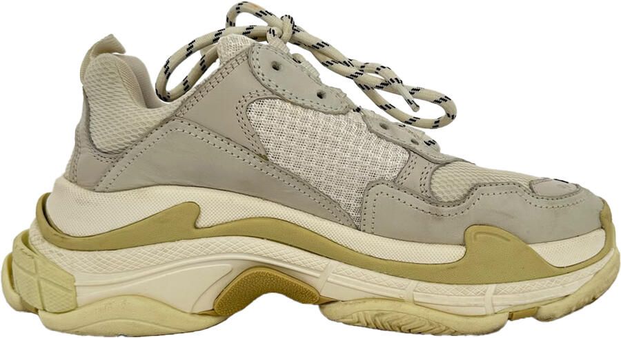 Balenciaga Pre-owned Balenciaga Triple S sneakers in crèmekleurig nylon
