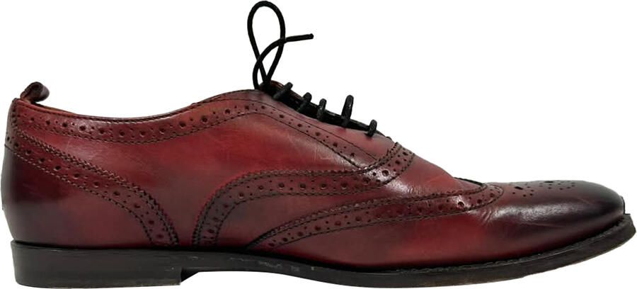 Burberry Pre-owned Burberry Veterschoenen van Bordeauxleer