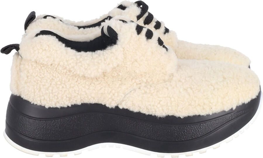 Celine Pre-owned Celine Levering Schapenvacht Platform Sneakers in Crème Wol