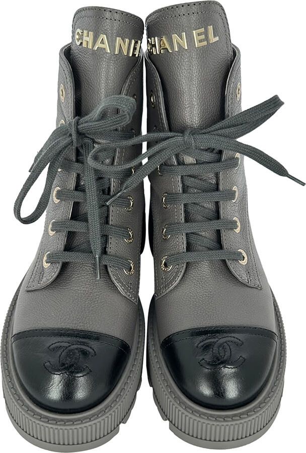 Chanel Pre-owned Chanel CC veterlaarzen in grijs leer