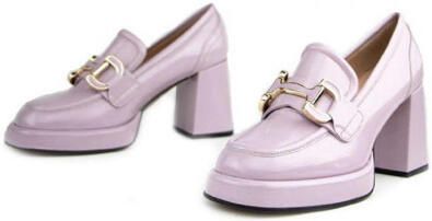 Evaluna 9820 lak in prachtige beige tint met gouden accesoire