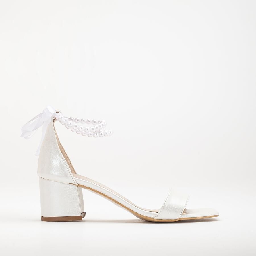 Forever & Always Illy Laag Block Hak Sandalen with Pearls