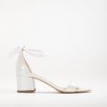 Forever & Always Illy Laag Block Hak Sandalen with Pearls - Ivoor