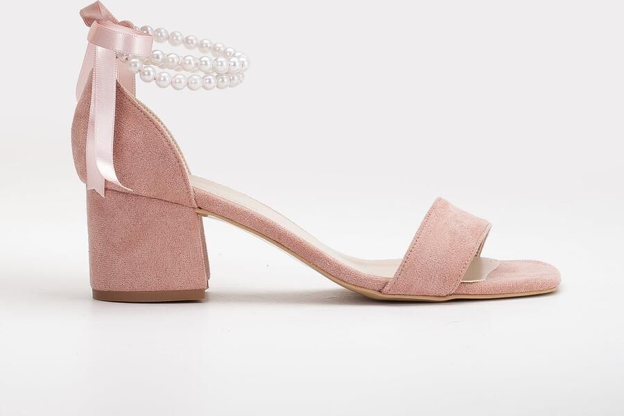 Forever & Always Illy Laag Block Hak Sandalen with Pearls