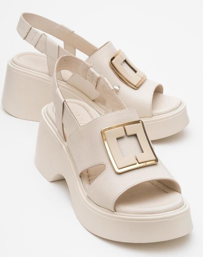 Forever & Always Lucia Leer Gesp Platform Sandaal