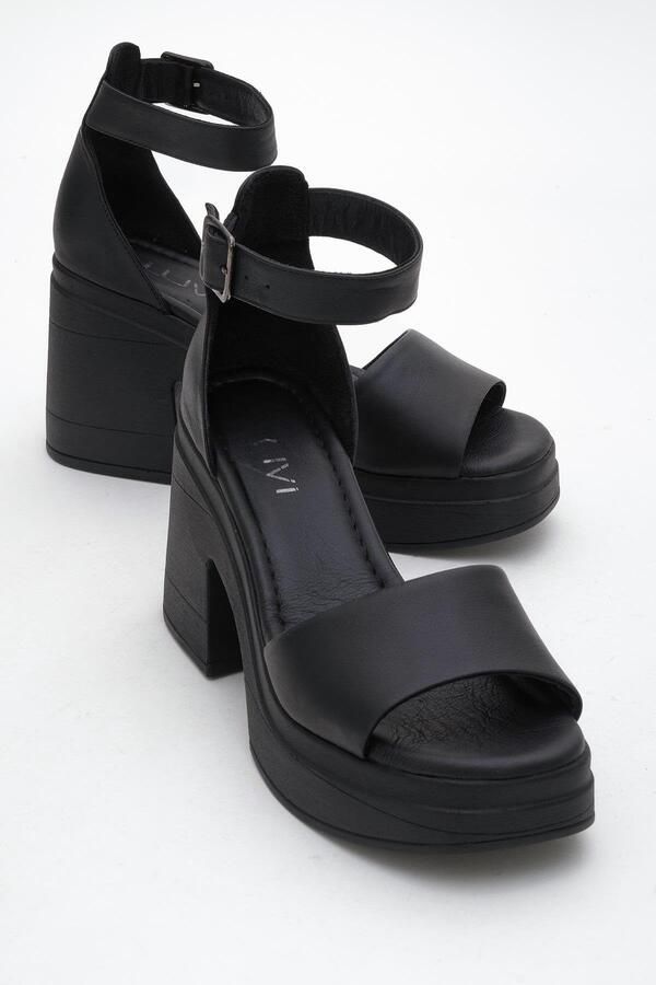 Forever & Always MARGOT Leer Platform Sandaal (Women)