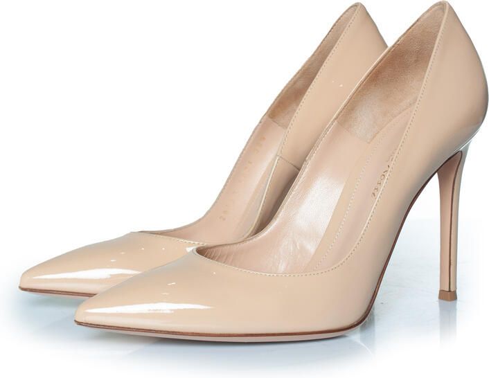 Gianvito Rossi Pre-owned Gianvito Rossi Patentleren pumps in nude