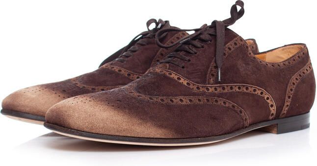 Gucci Pre-owned Gucci Suede wingtip derby met lichte neuzen.