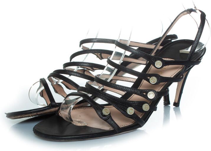 Gucci Pre-owned Gucci zwarte sandalen met Gucci-knopen