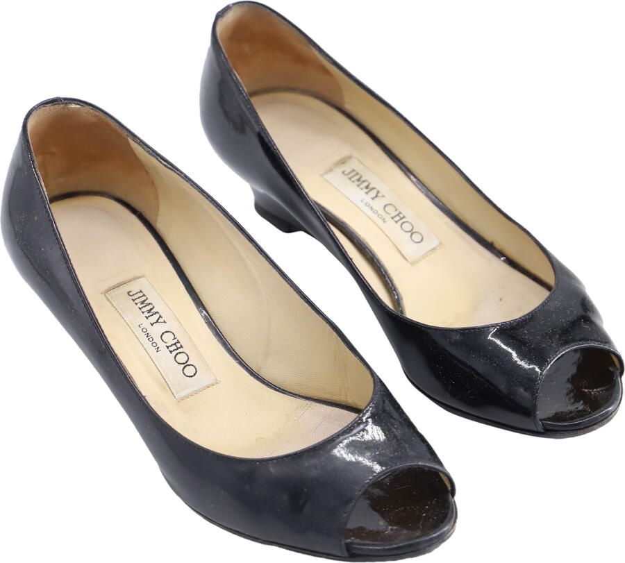 Jimmy Choo Pre-owned Jimmy Choo 'Baxen' Peep-toe Wedges in Zwart Glanzend Leder