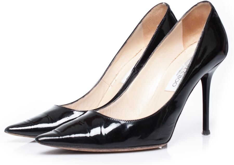 Jimmy Choo Pre-owned Jimmy Choo Pumps van lakleer in het zwart.