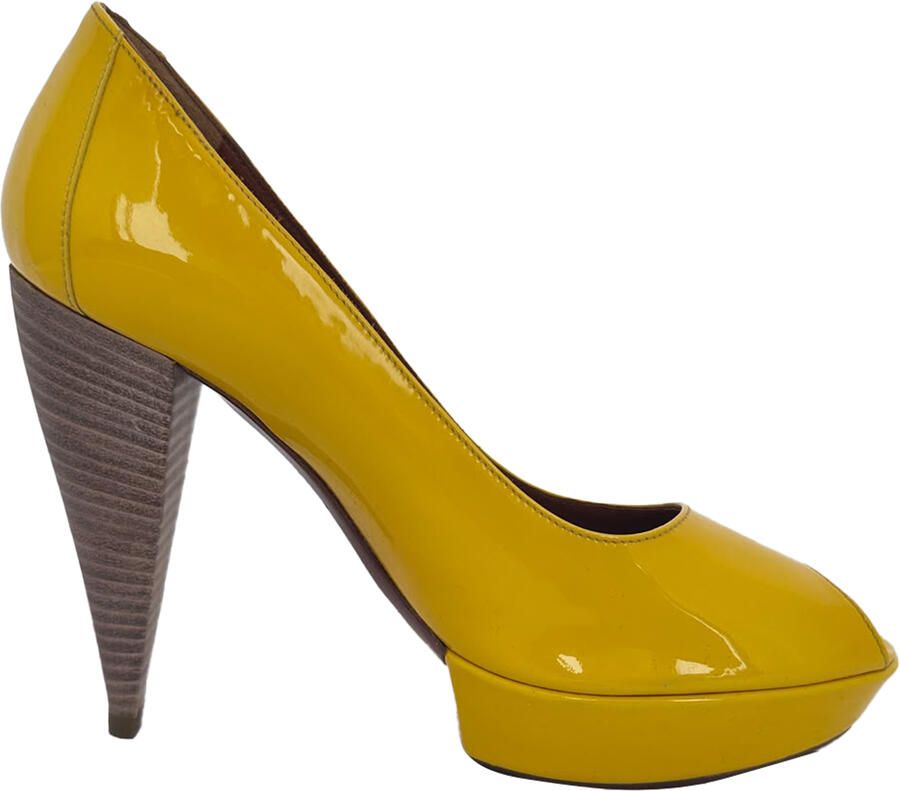 Lanvin Peep-Toe Platform Pumps in Gele Leren Lak