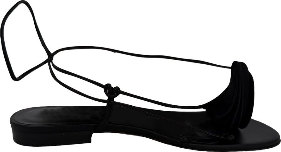 Magda Butrym platte sandalen met bloemenapplicaties in zwart leer