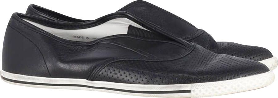 Marc Jacobs Pre-owned Marc by Marc Jacobs Slip On Sneakers in Zwart Leer