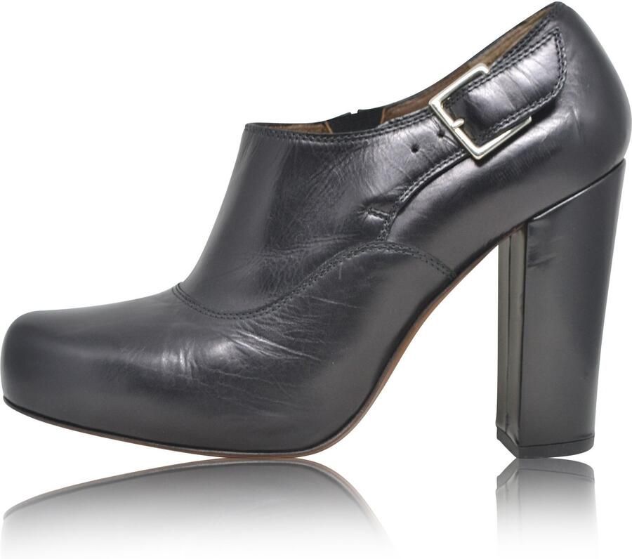 Marni Pre-owned Zwarte gespen lage ronde neus laarsjes
