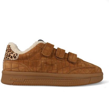 Maruti Sneakers yana