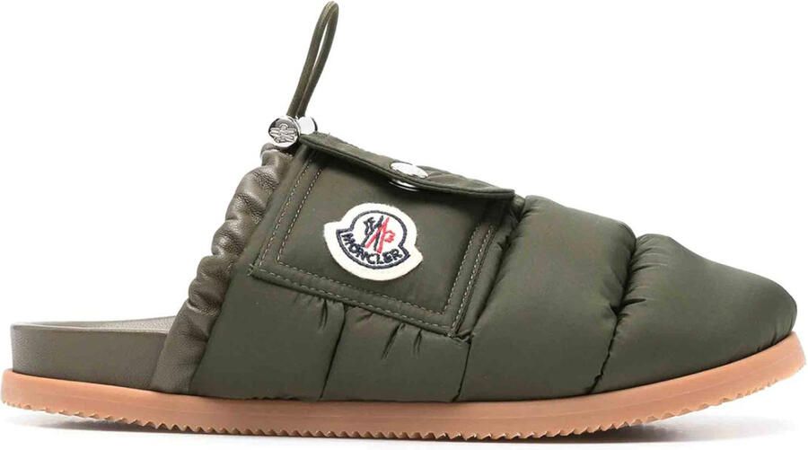 Moncler Muiltjes met Mon Pocket-logo en gewatteerde donsvulling