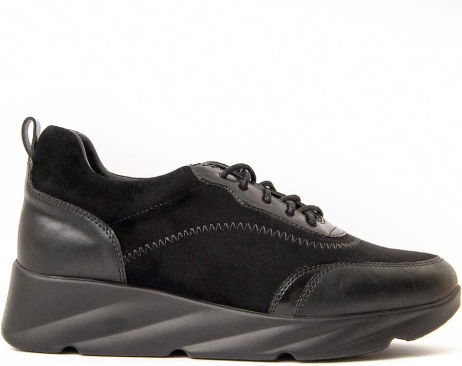Montevita Liria sportschoenen in zwart