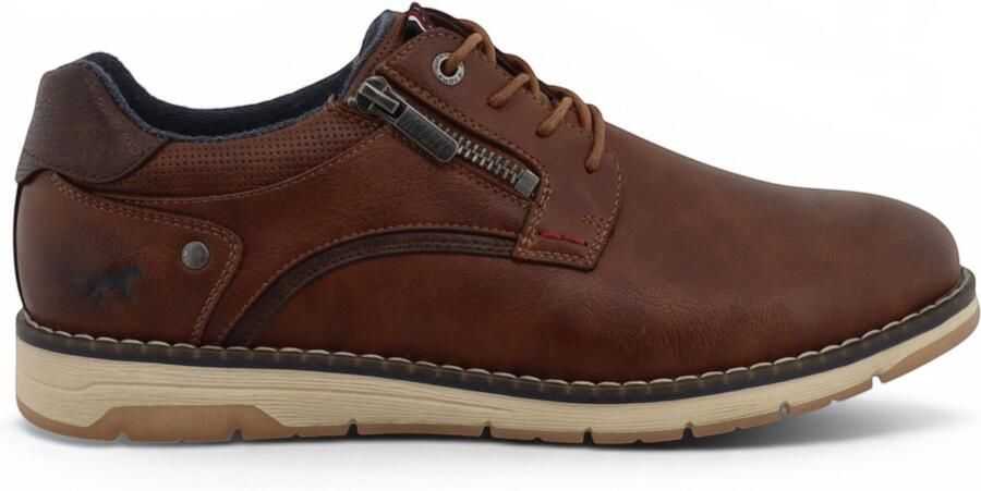 Mustang Bruine Nep Leren Casual Outdoor Schoenen voor Heren M0031004
