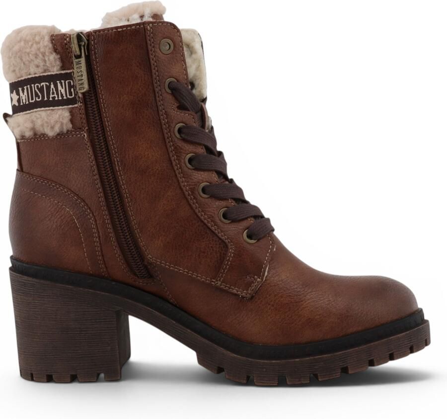 Mustang Dames Cognac Bruine Winterlaarzen met warme hak en veters M0122001