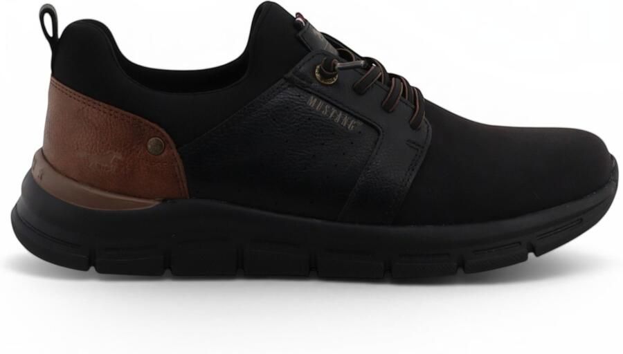Mustang Zwarte Lichtgewicht Veterschoenen voor Heren M0061005