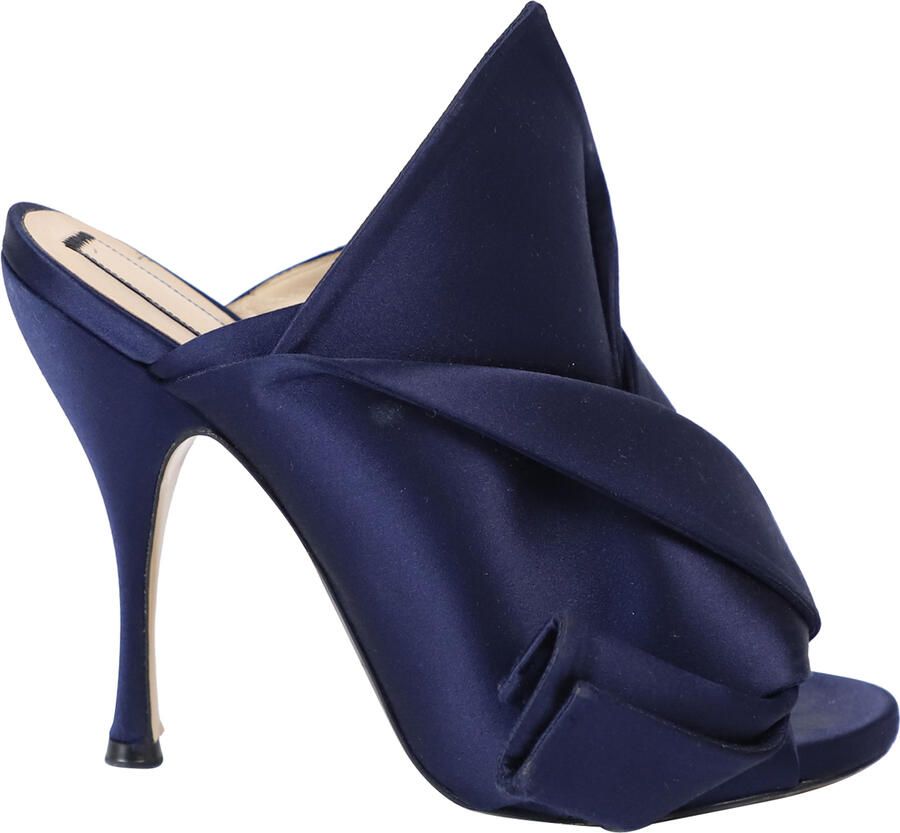 N°21 Nº21 Raso Knot Peep Toe Mules in marineblauw satijn