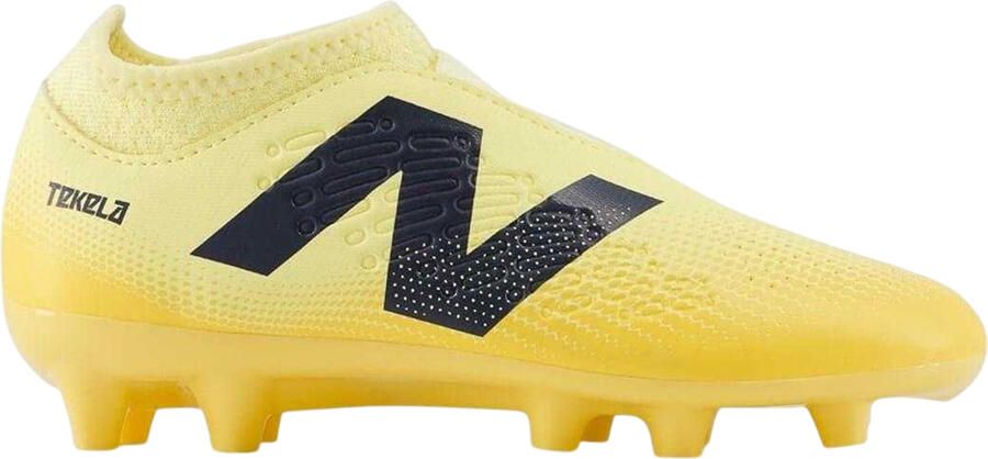 New Balance Tekela V4+ Magique voetbalschoenen voor kinderen voor harde ondergrond (Oranje zwart)