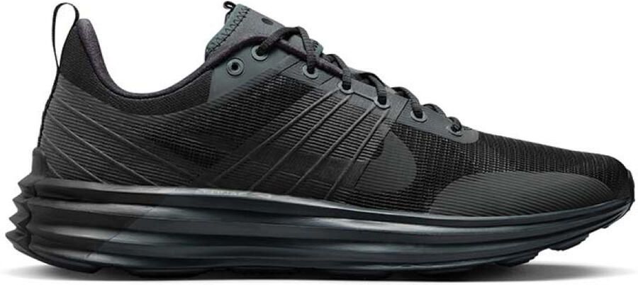 Nike Lunar Roam Sneakers