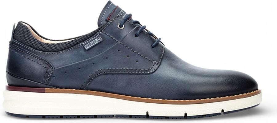 Pikolinos herensneakers van blauw leer met vetersluiting Manacor