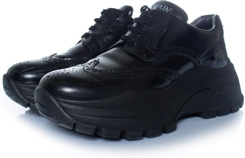 Prada chunky broque sneakers in zwart