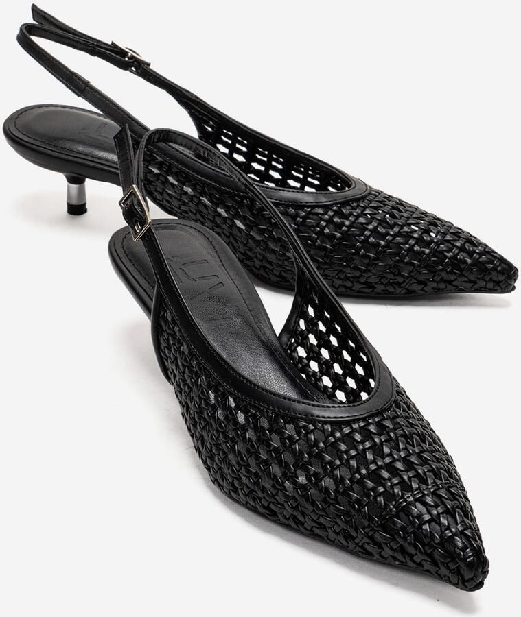 Prologue Orelis Kitten Heel Pump