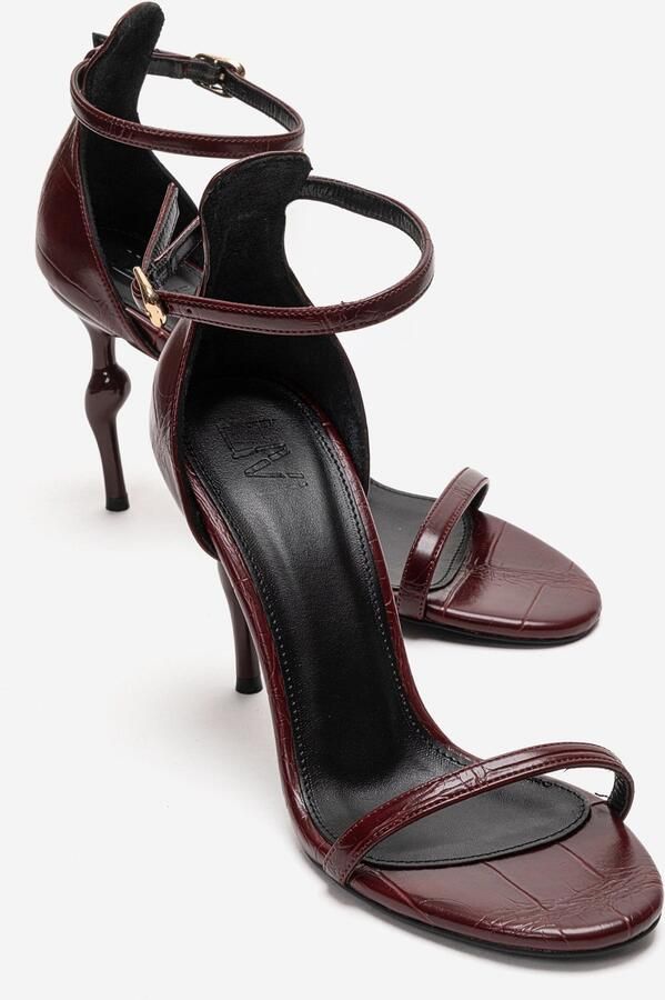 Prologue Yelena Pump met Enkelbandje en Stilettohak