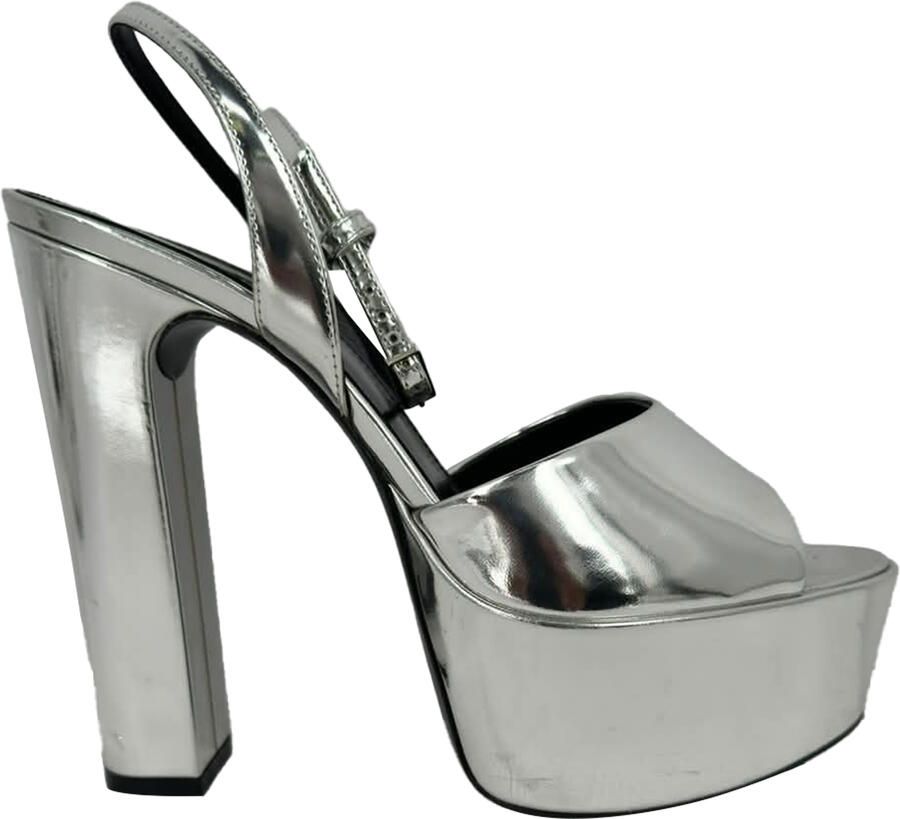 Saint Laurent Pre-owned Saint Laurent Jodie platform sandalen in metallic zilverkleurig lakleer